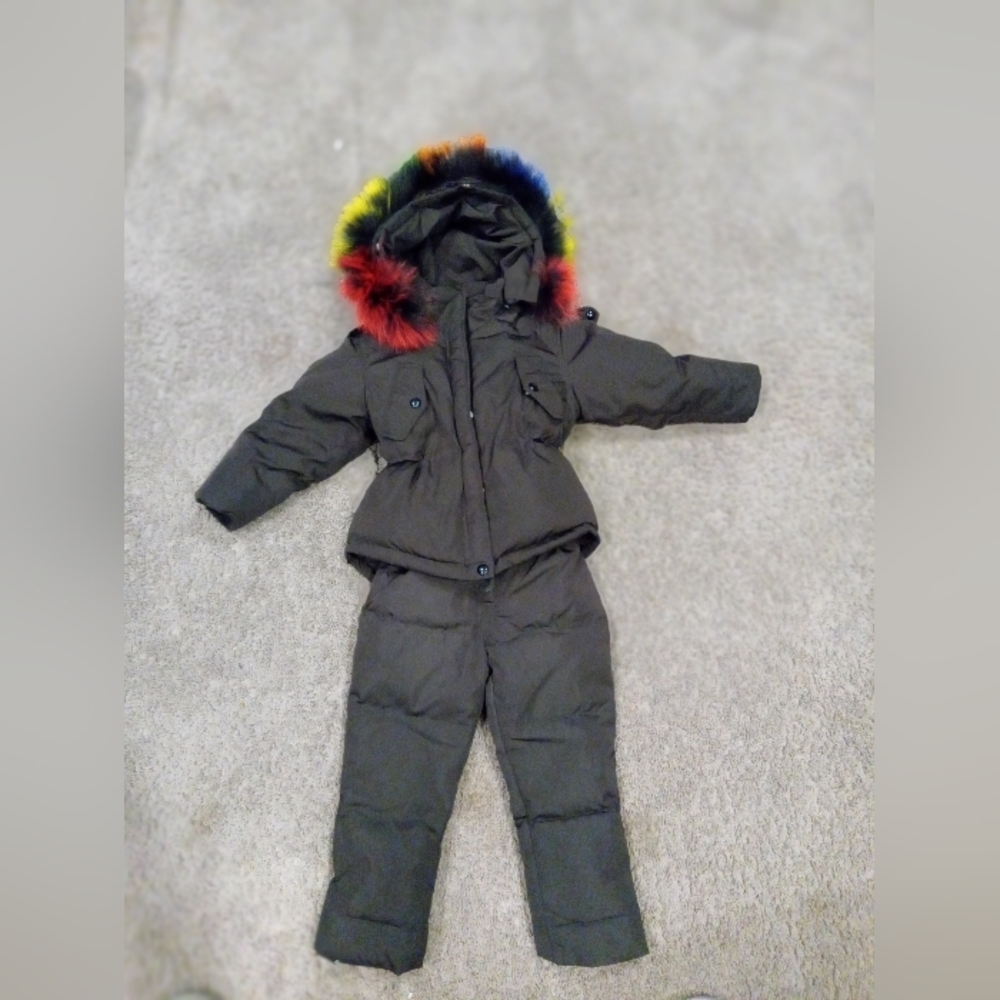 Girl snowsuite
